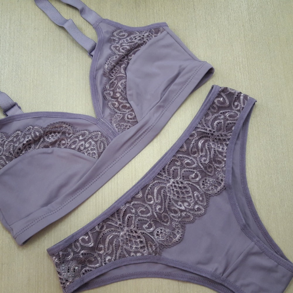 Conjunto Lingerie Calcinha Básica Sutiã Sem Bojo Conforto